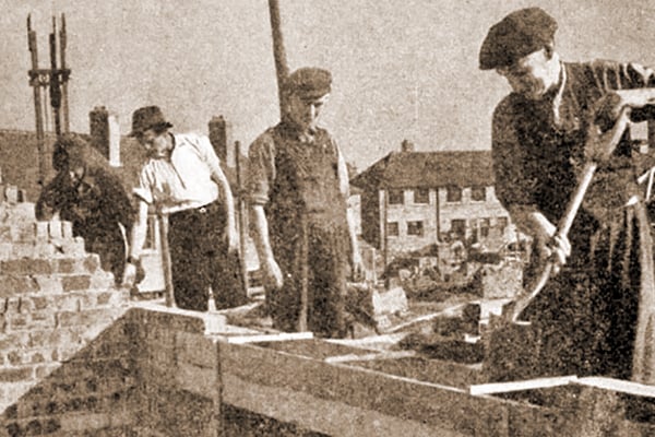 1935